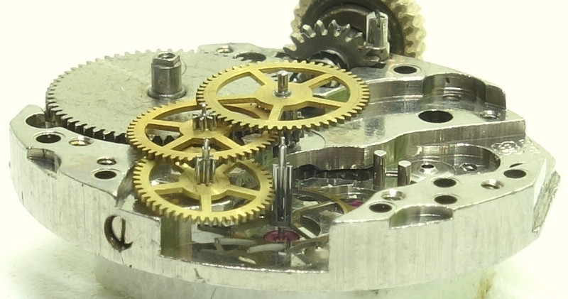 side view of the gear train AS 1012: side view of the gear train