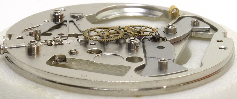 side view of the gear train Junghans 669.31: side view of the gear train