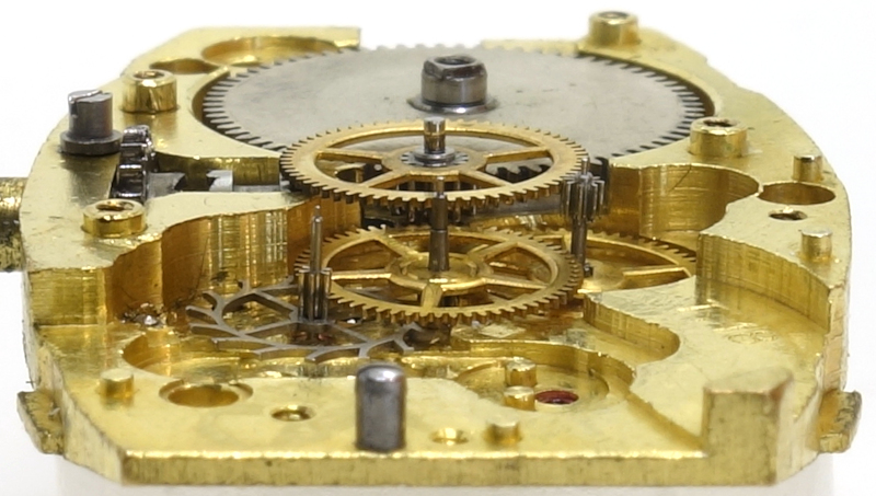 side view of the gear train Lip T18: side view of the gear train